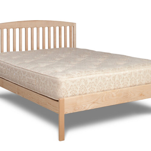 Edgeworth bed with Vertical Rails