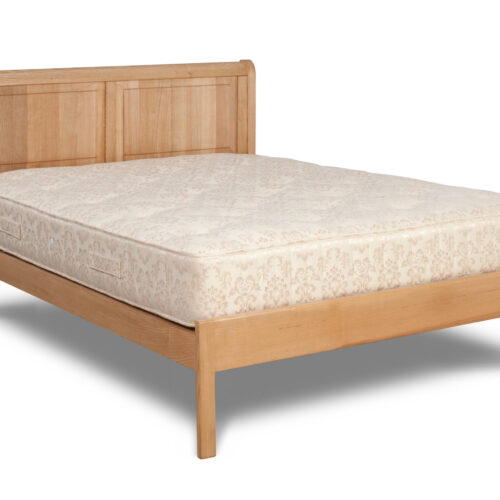 Notgrove bed with panels