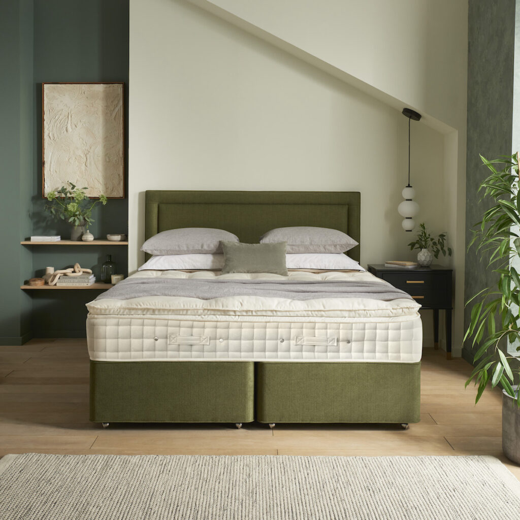Hypnos Pillow Top Luxe Mattress with Pocket Sprung Firm Edge Divan Base