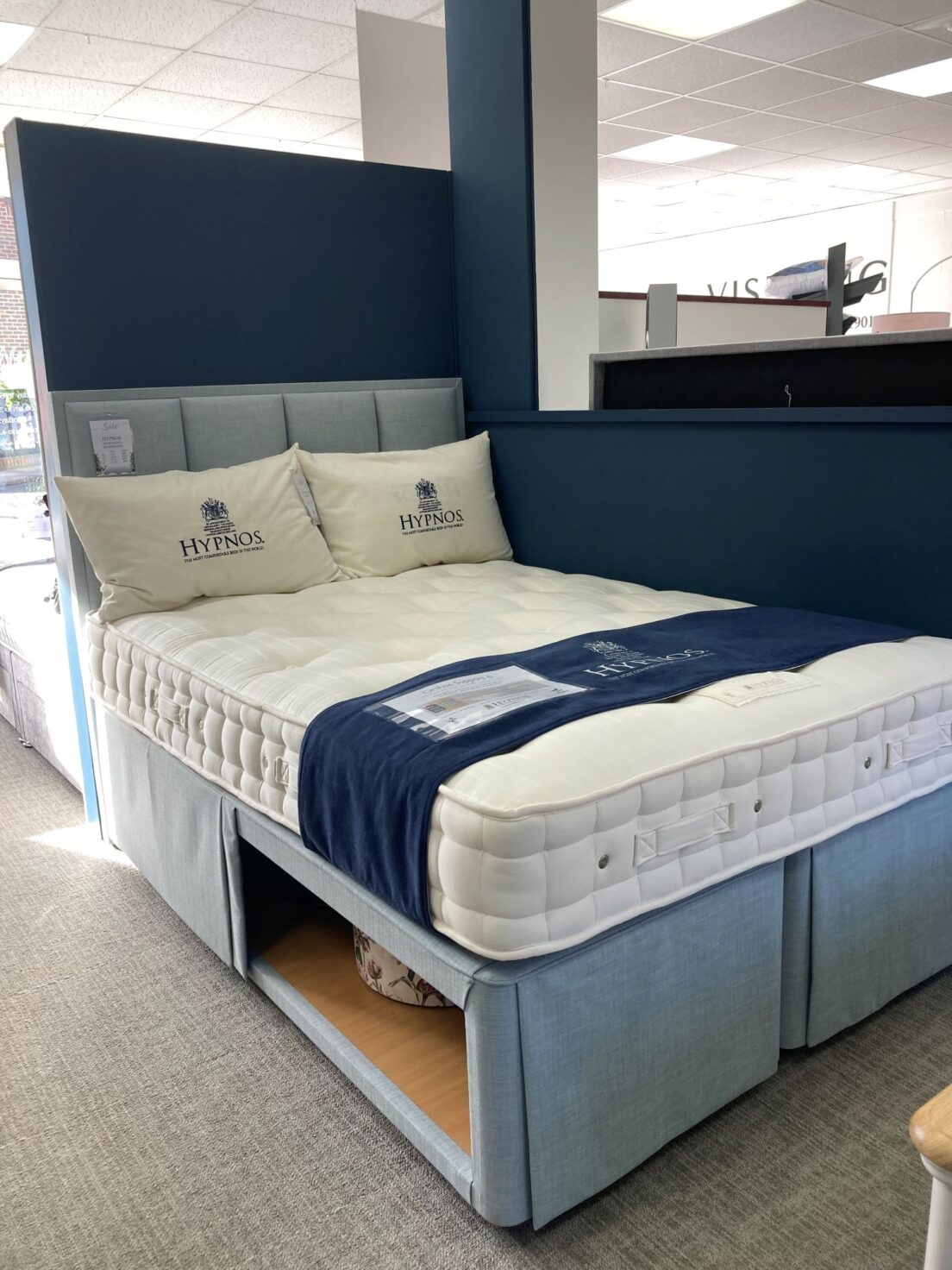4'6 Hypnos Orthos Support 6 Mattress, Hideaway Base and Alexandra Headboard